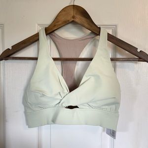 Lululemon Sweet awakenings bra Size 4 NEW with tags. Never Worn.